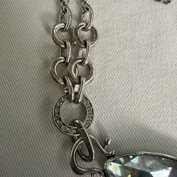 Lula N Lee Long Silver chain necklace with Teardrop Crystal. - Picture 4 of 7